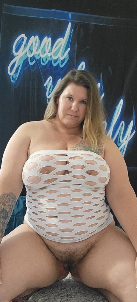 chubby hairy milf porn pictures