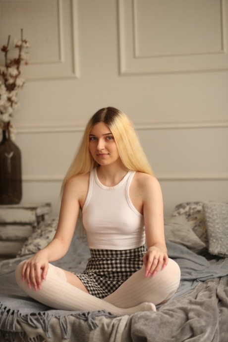 teen socks nude photos