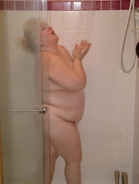 bbw shower hot xxx img