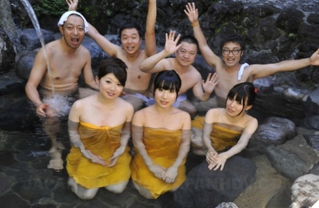 水中 ホット裸 画像