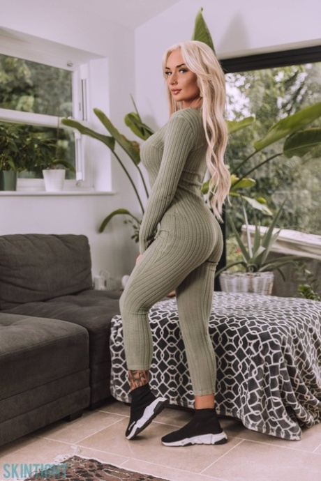pantalon de yoga blond sexe pornographique galerie
