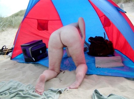 mature beach art xxx gallery