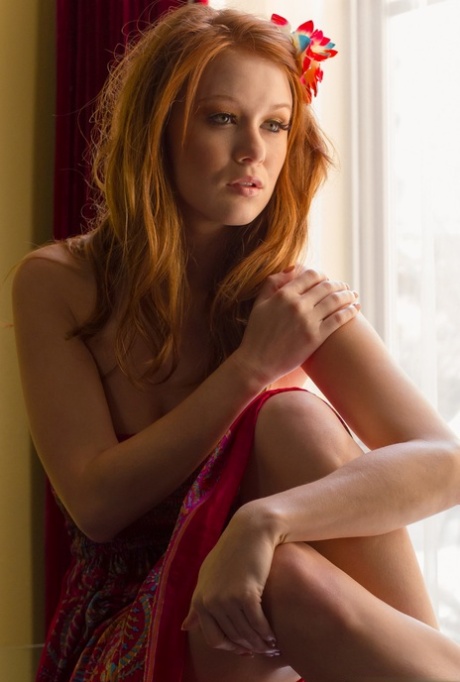 beautiful redhead adult img