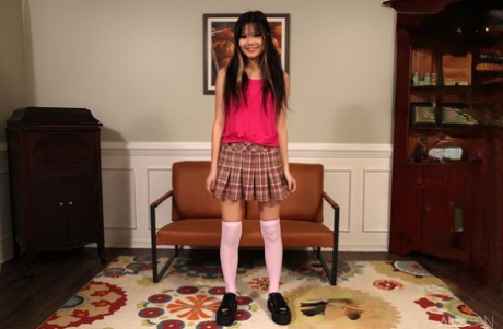 asian teen solo adult photos