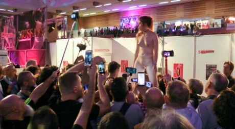 public bdsm xxx picture