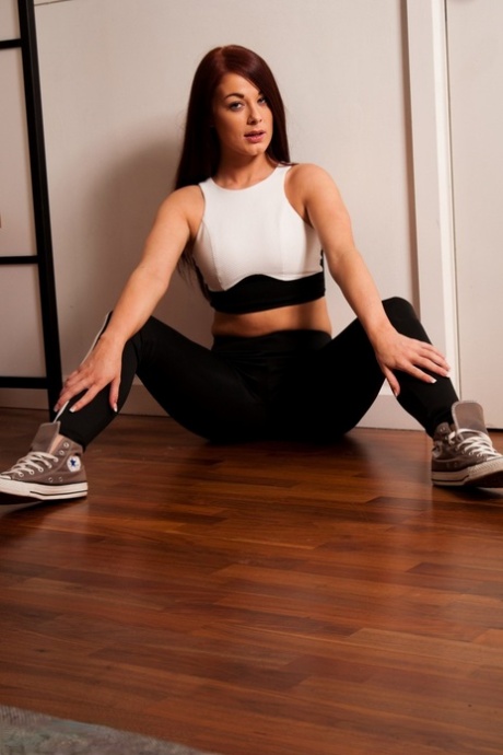 Amber Mae star hd img