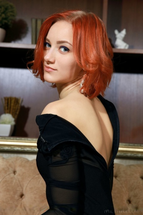 redhead babe sexy nude image