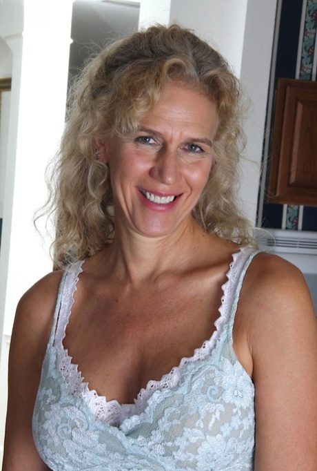 granny over 70 hd picture