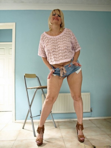 baculaté kraťasy erotická vysoká kvalita galerie