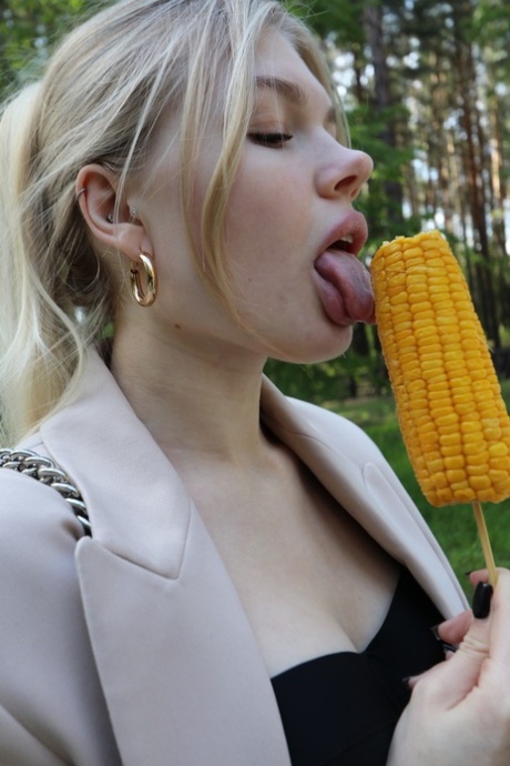 ahegao naked archive