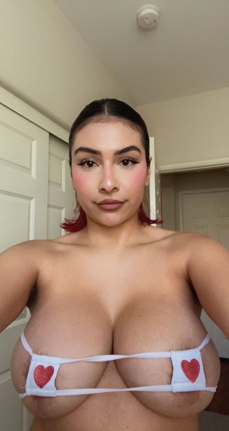 BBC中出し セクシーヌード 写真