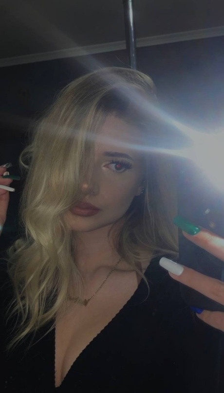 blondýnka selfie horké porno obr