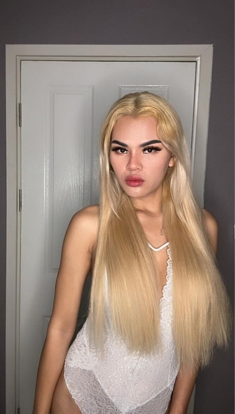 sexy transsexuál žhavá nahá fotografie