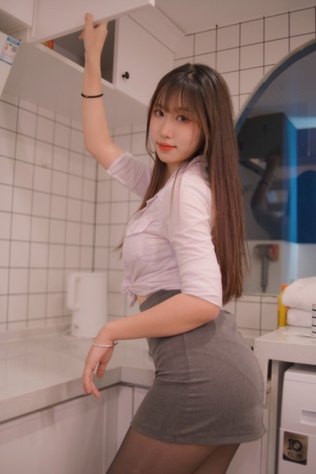 asijská přítelkyně sexy archiv