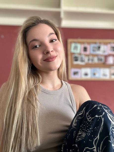 blondýnka selfie žhavá nahá sbírka