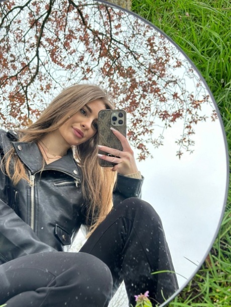 teen mirror free sex gallery