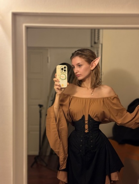 teen mirror art xxx images