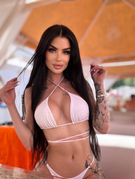 velké kozy bikiny pěkná pornografie obr