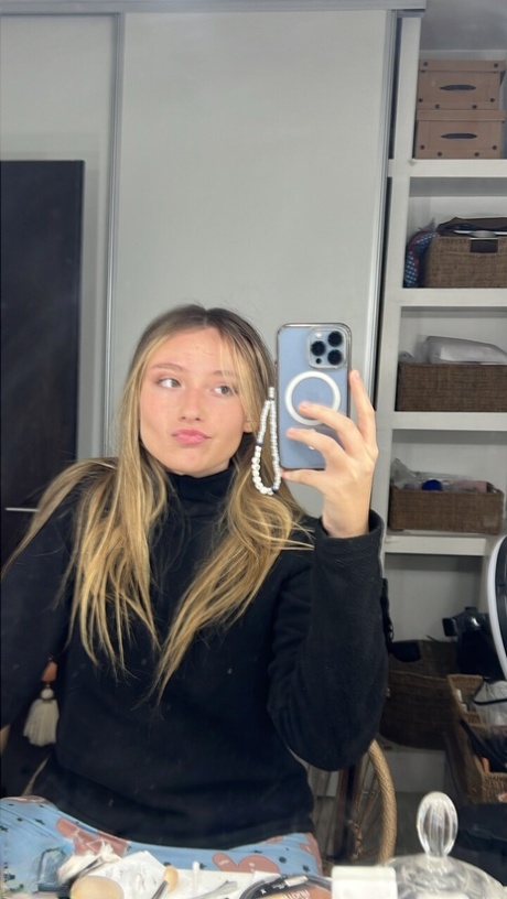 selfie adolescente qualidade bastante alta foto