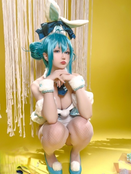 prsatá cosplay nahý volný fotky