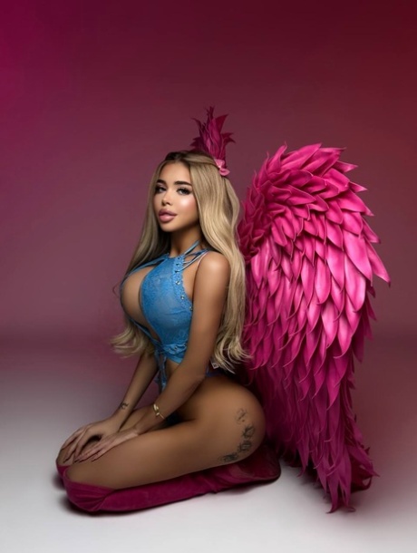 blond bikiny xxx pěkná fotky