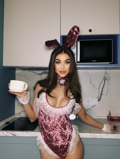 skinny brunette best pics