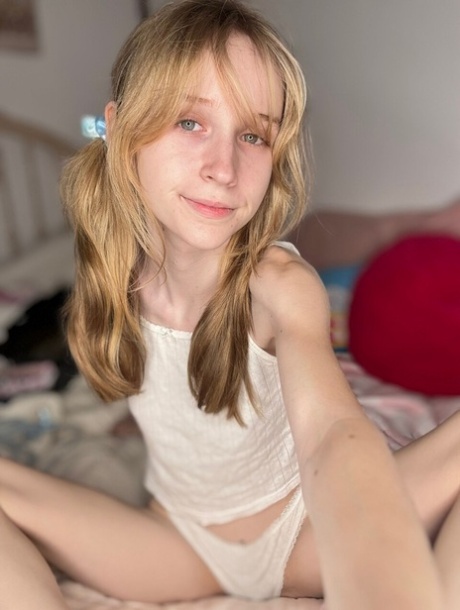 amateur petite sexy nudes galleries