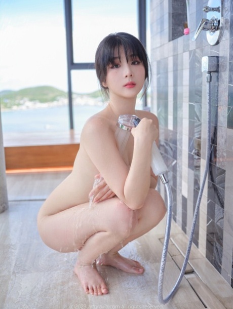 bébé asiatique belle érotique des photos