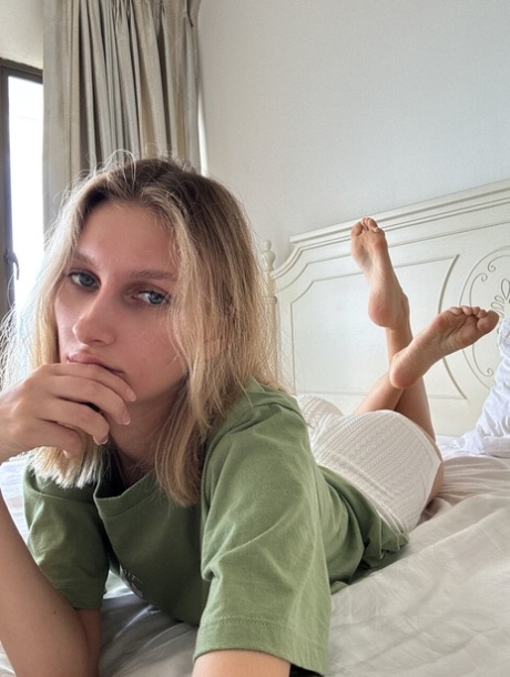blonde fødder varm gratis galleri