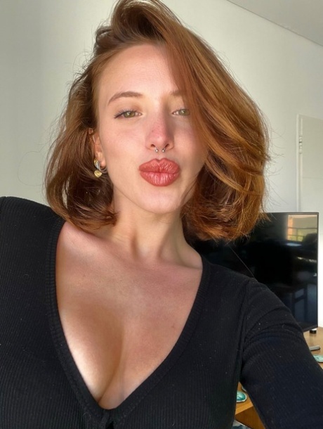 redhead model free porn galleries