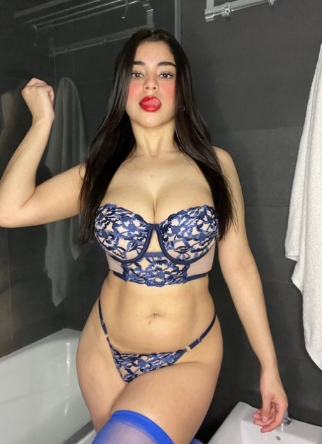 busty lingerie perfect gallery