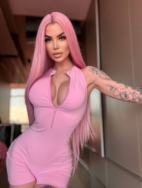 cabello rosa bastante caliente galerías