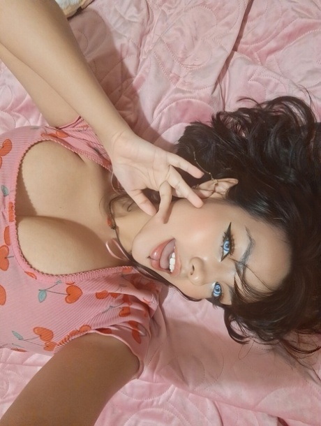 Latina-Teen mit dicken Titten beste top fotos