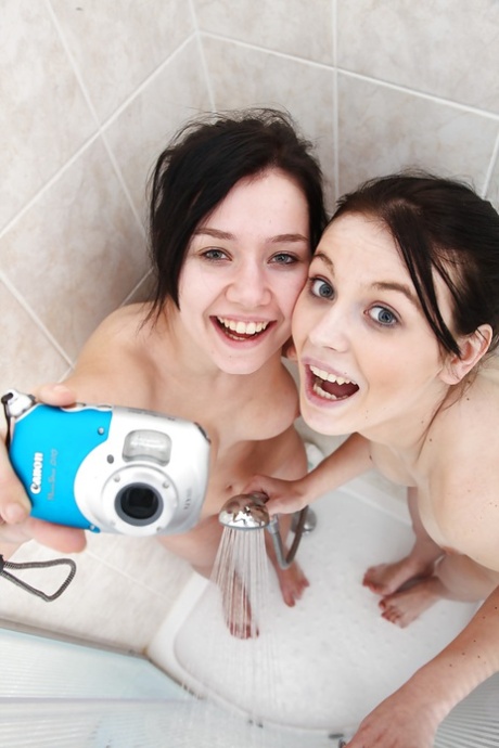 lesbian shower hot xxx pictures
