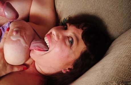 cubierto de semen caliente exclusivo fotos