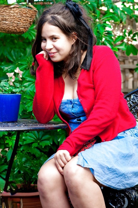adolescente latina potelée érotique parfait image