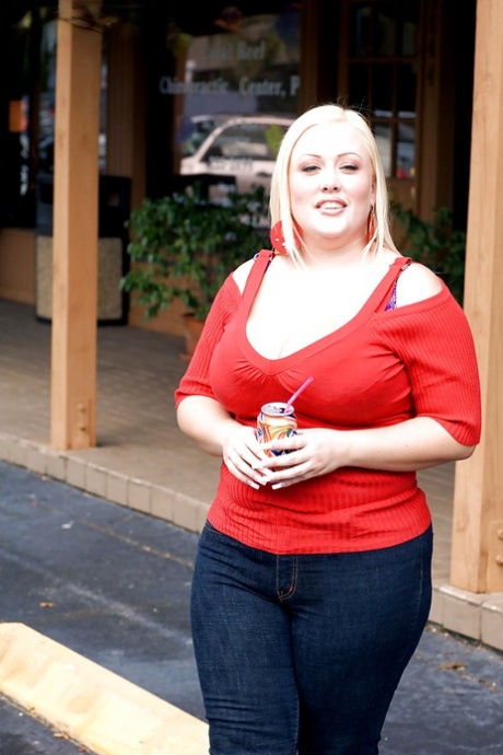 mollig im Freien sexy schöne foto