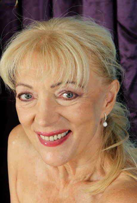 visage de grand-mère chaud érotique galerie