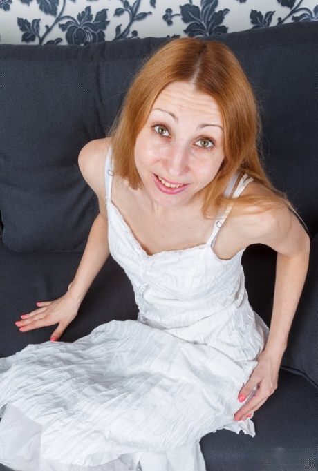 magere blonde volwassen mooi sexy foto
