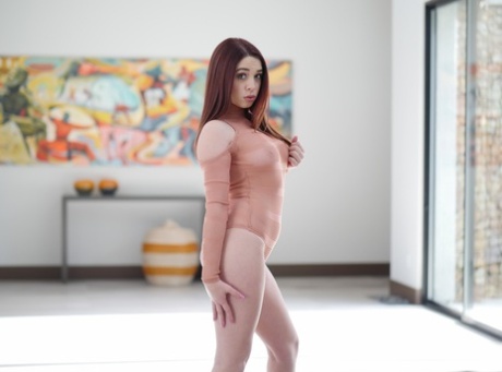 Erin Grey star nude picture