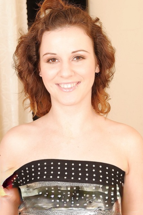 Gloria Cruise sexy star archive
