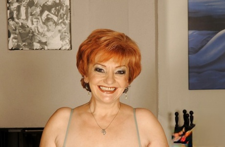 visage de grand-mère sympa parfait archive