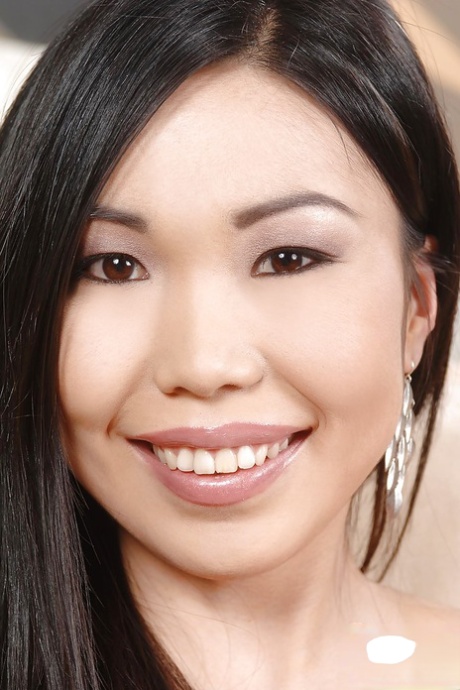 visage asiatique nus pornographiques images