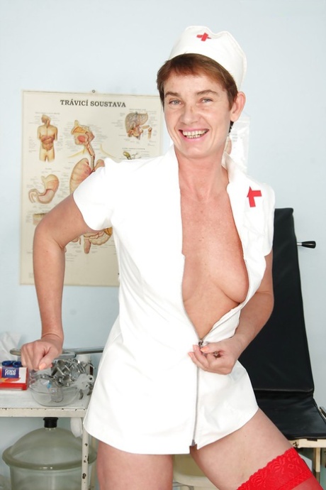 mature nurse best pictures