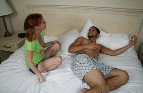 adolescente enceinte porno image