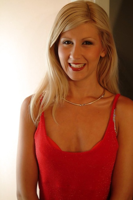 Jenny Sanders erotic actress pic