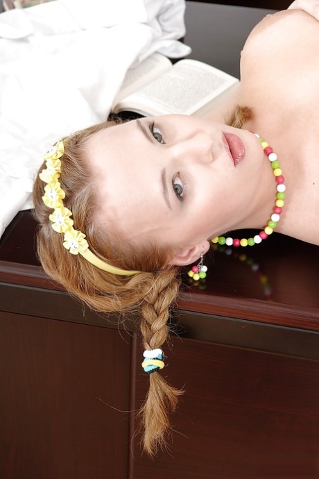 Lolly Moon porn actress archive