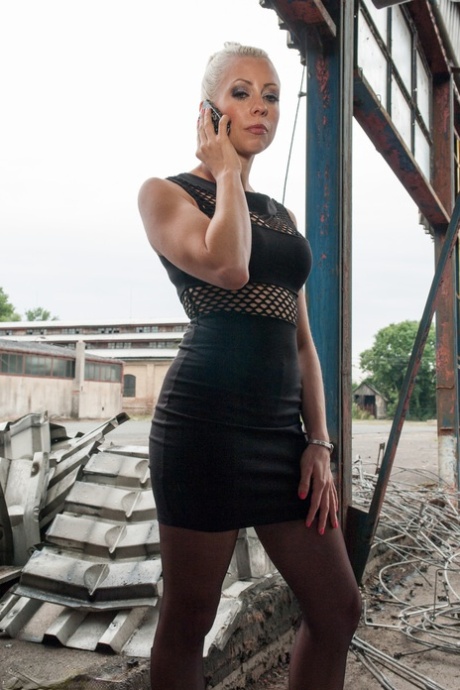 public bdsm xxx img