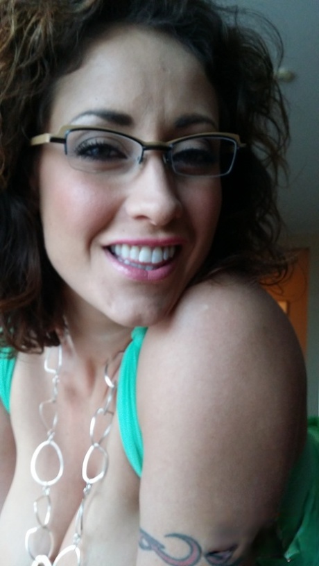 milf face free photos