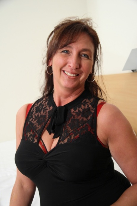 thick mature porn galleries